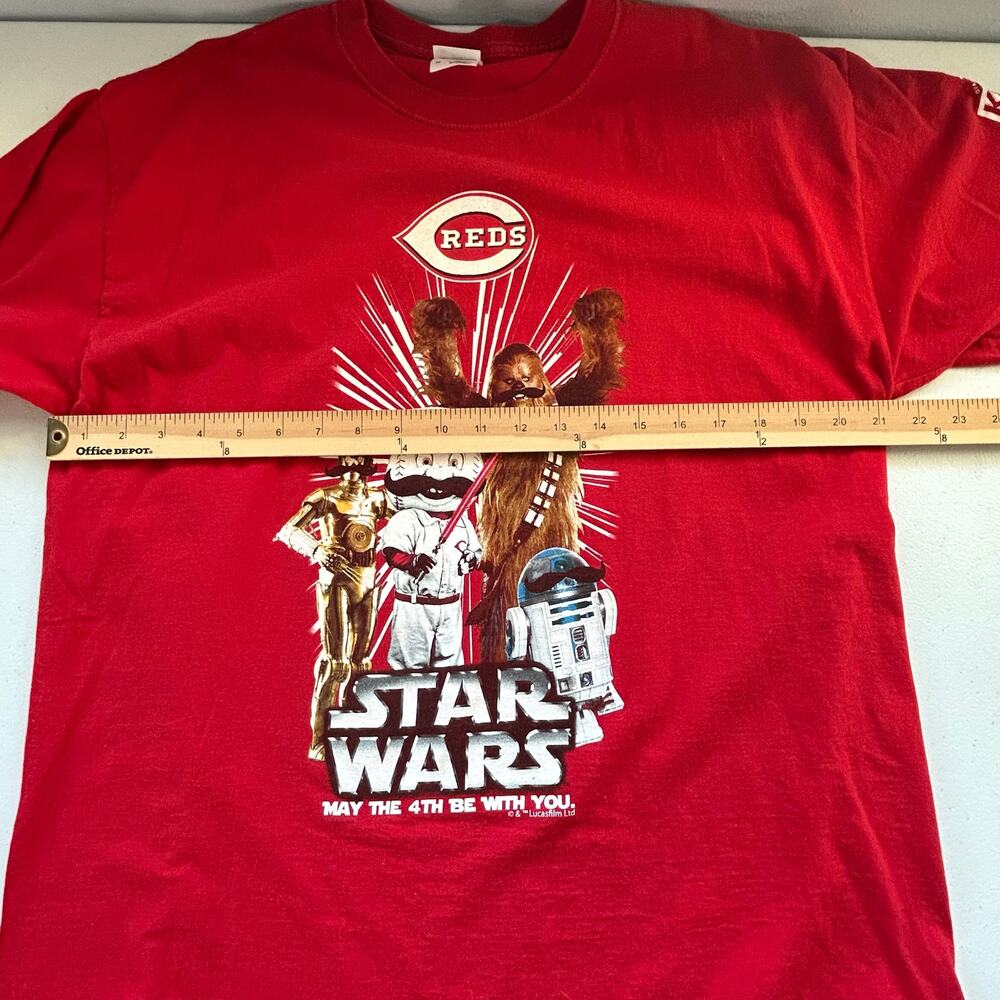 Cincinnati Reds Star Wars May the 4th Be With You Red T-Shirt Sz XL - Picture 5 of 9